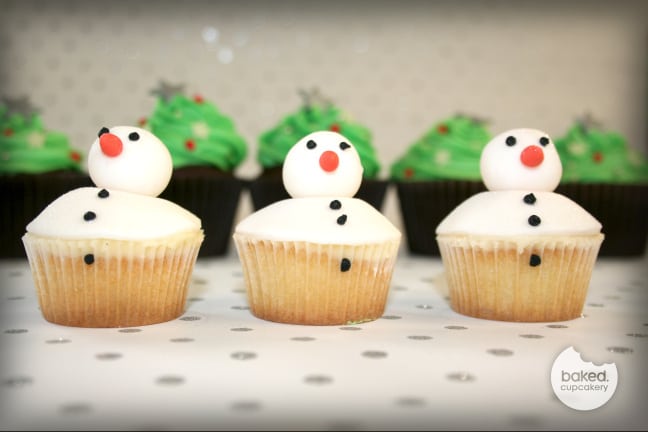 Best Christmas Cupcakes Recipe 2017: Easy Snowman Cupcake