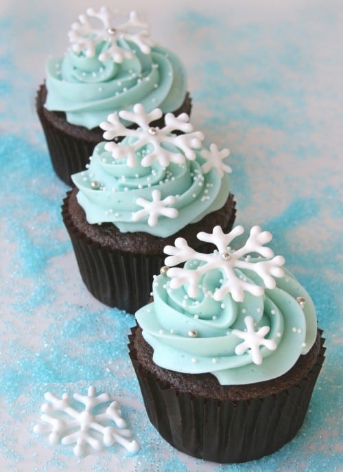 Best Christmas Cupcakes Recipe 2017: Blue Snowflakes